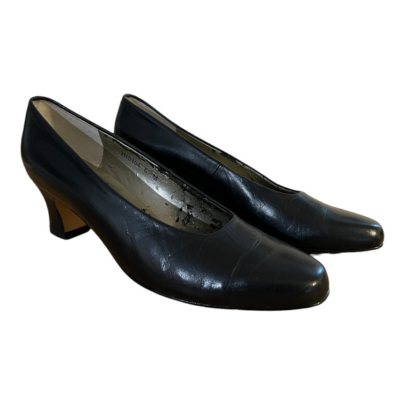 Vintage Ros Hommerson Black Classic Pumps Leather Comfort Heels Size 6.5 M - Picture 2 of 6